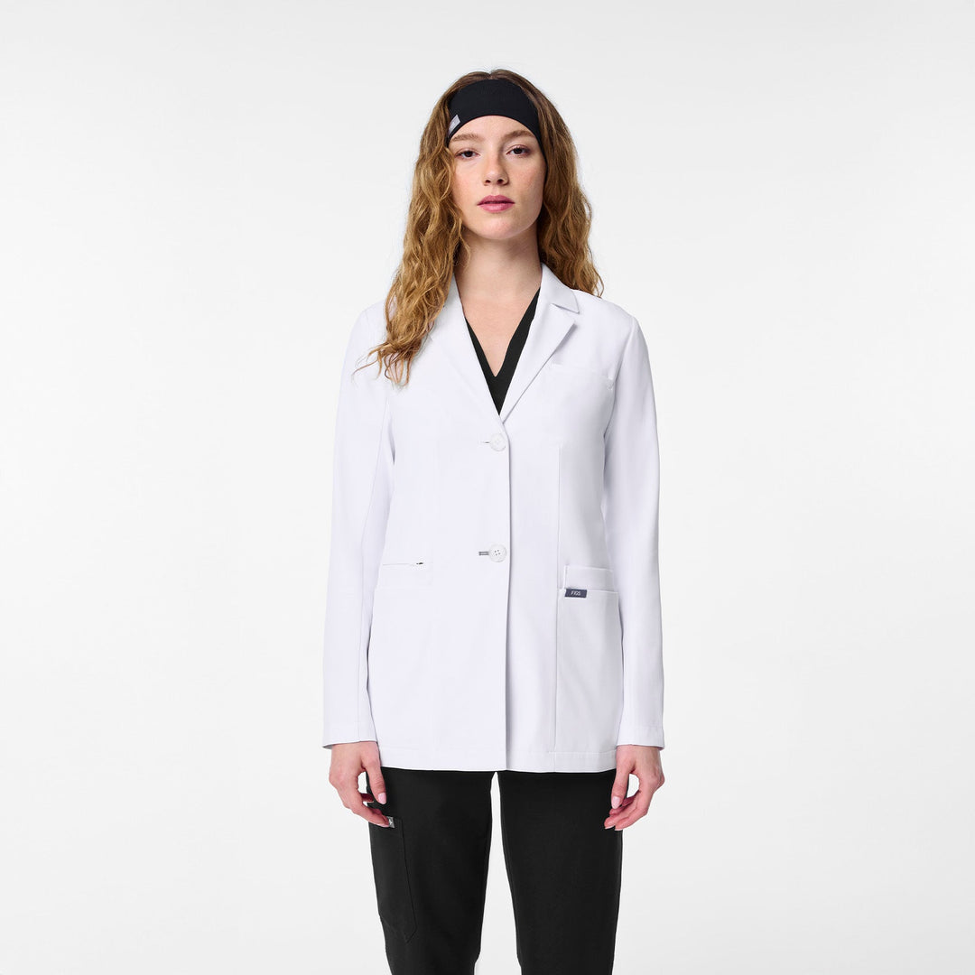 FIGS Bellevue Slim Short Lab Coat (Women's) — Doctor's Top