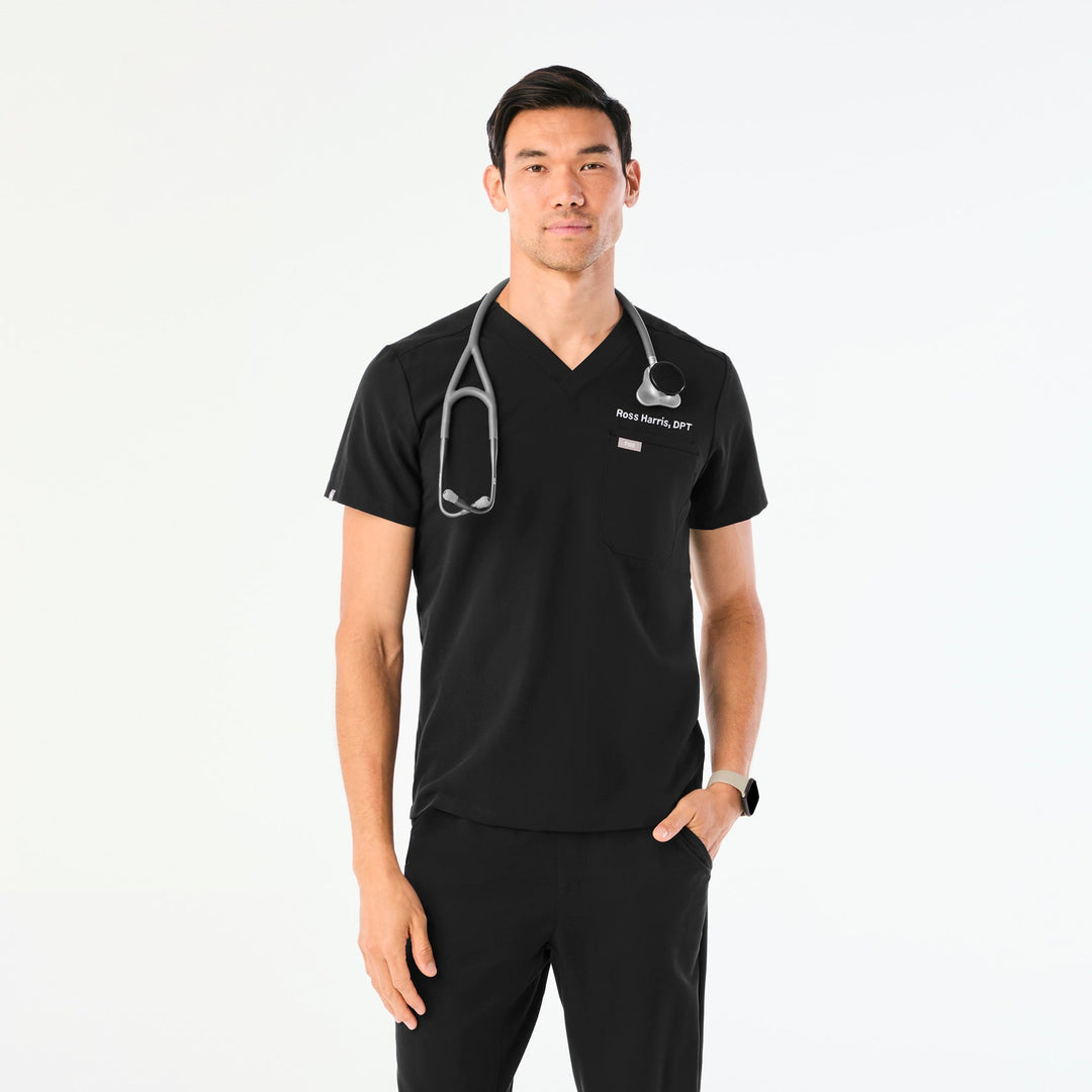 FIGS Leon Three-Pocket Scrub Top (Men's) — Doctor's Top